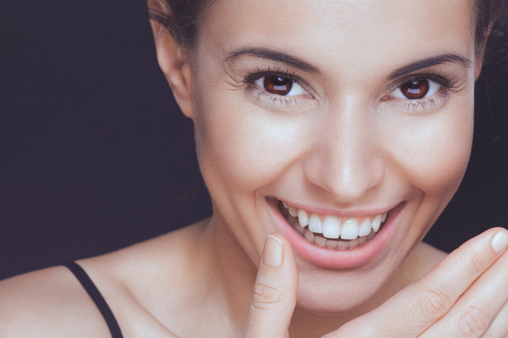 gummy_smile_botoksu_ile_kocaman_gulumse